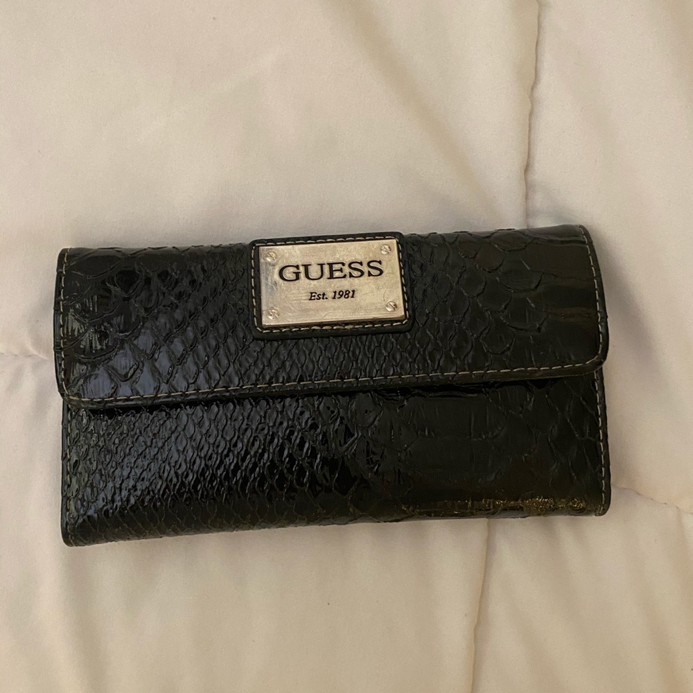 Guess wallet